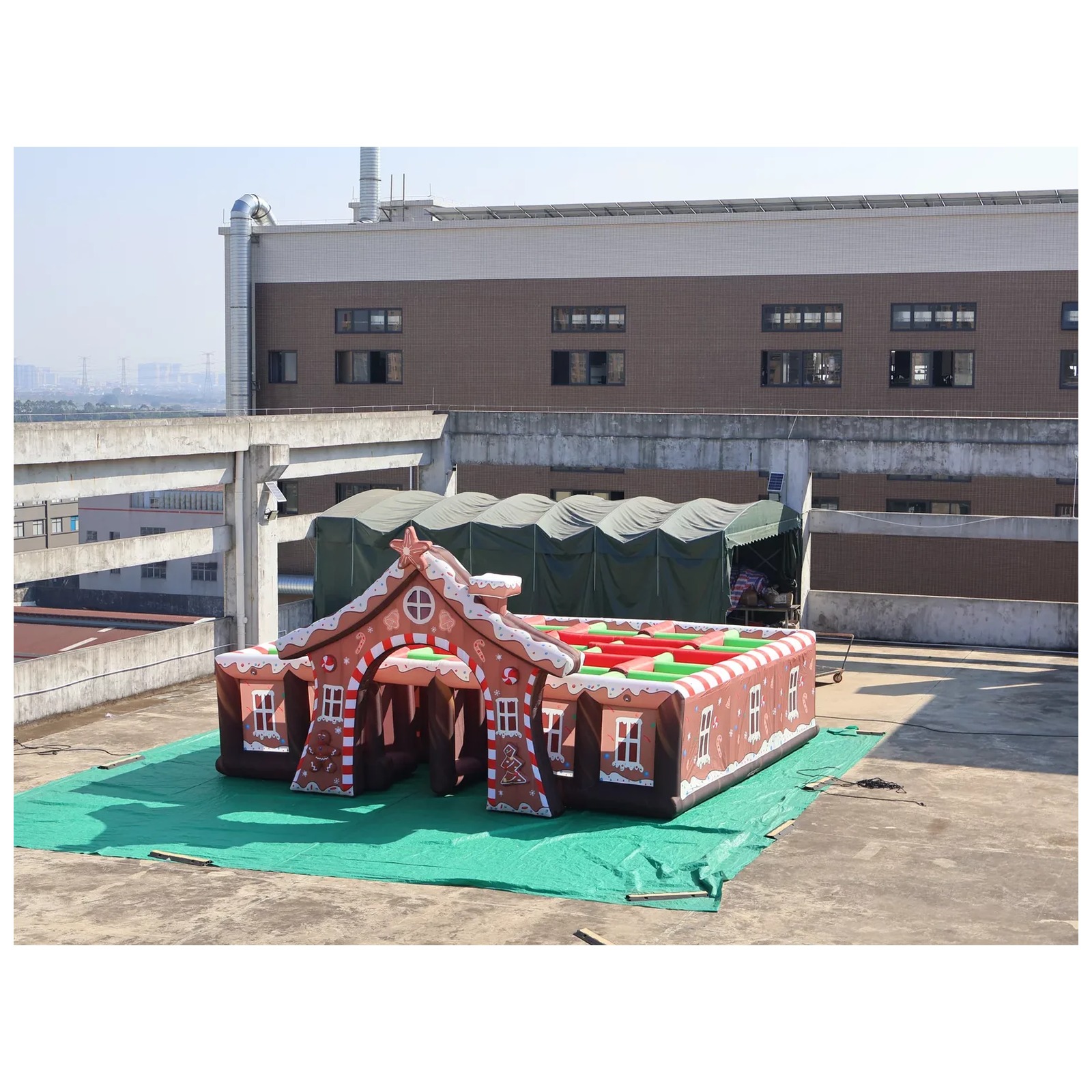 Mê cung bơm hơi hình bánh gừng - đánh giá và giá Kids Outdoor Venues
