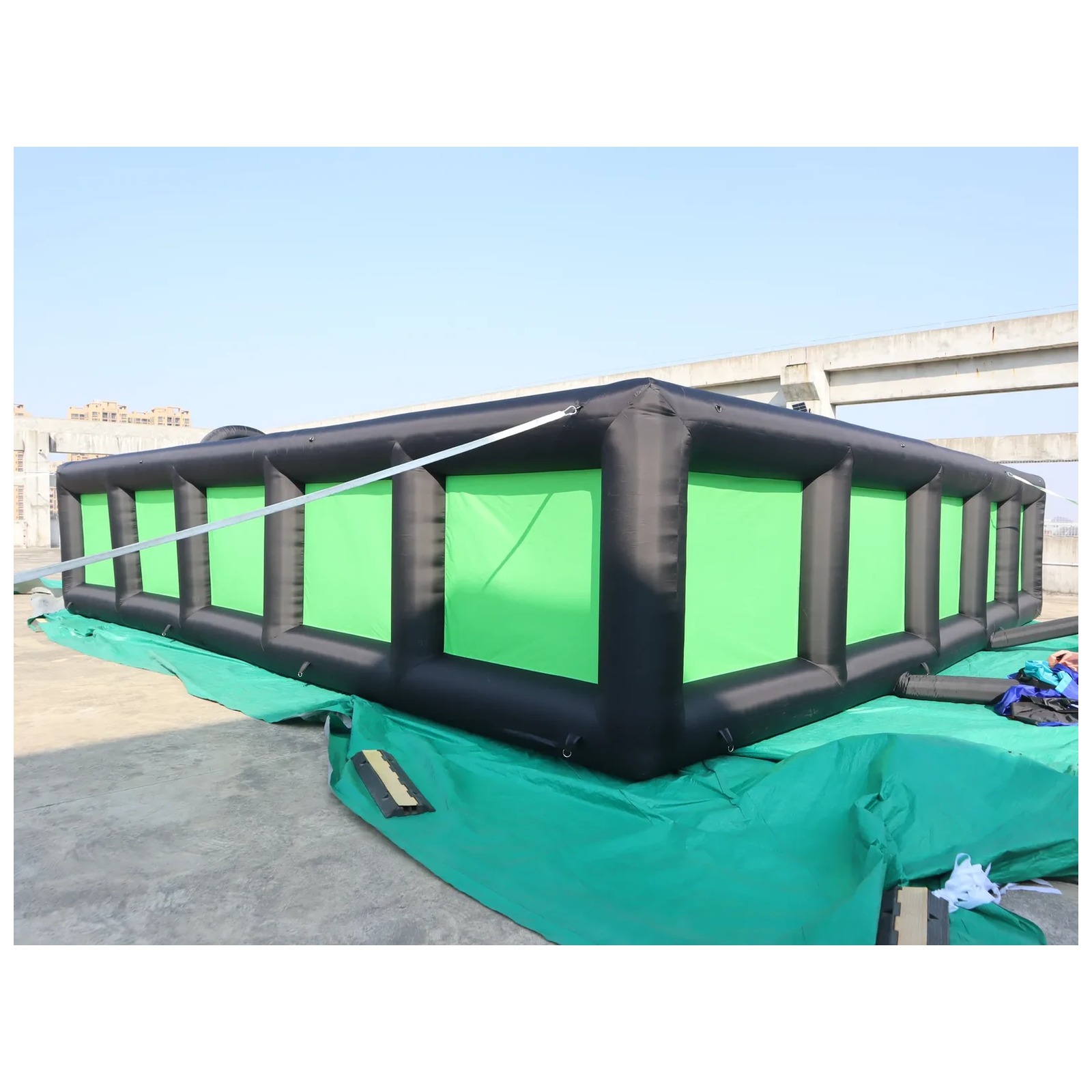 Mê cung bơm hơi ngoài trời màu - đánh giá và giá Kids Outdoor Venues